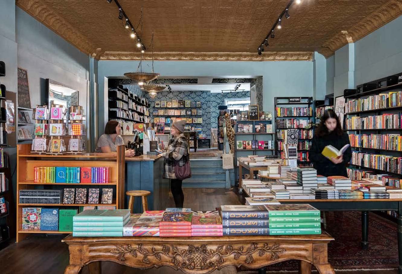 150 bookstores you need to visit before you die (3)