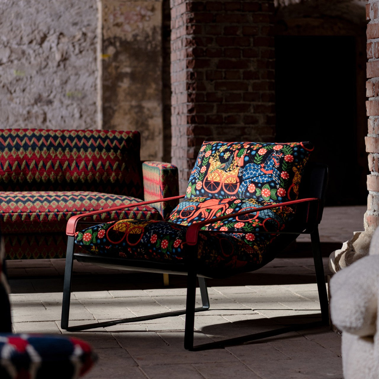 DUNHILL CHAIR- FASNACHT ANTHRACITE Velvet and ROSSO Matte Leather_Furniture_Mindthegap